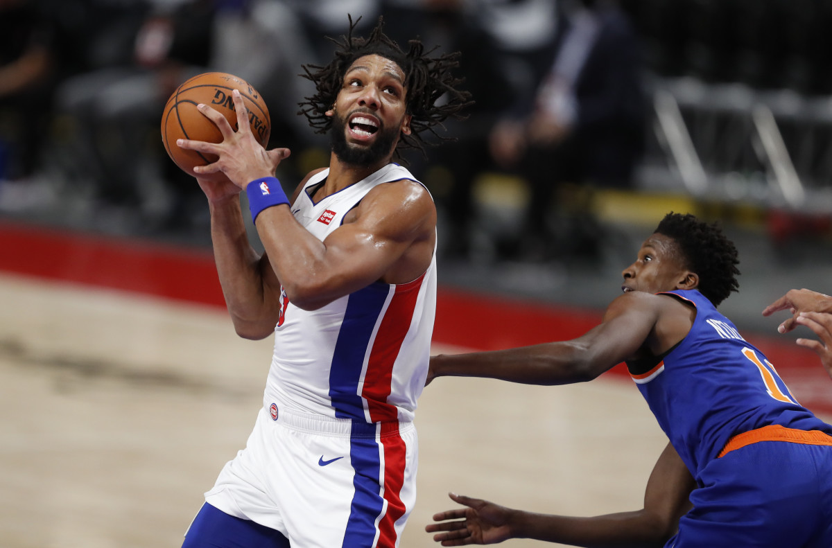 Detroit Pistons center Jahlil Okafor (13) turns toward the basket against New York Knicks